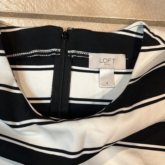 Loft size 4 black and white dress. Gorgeous - Picture 2 of 2